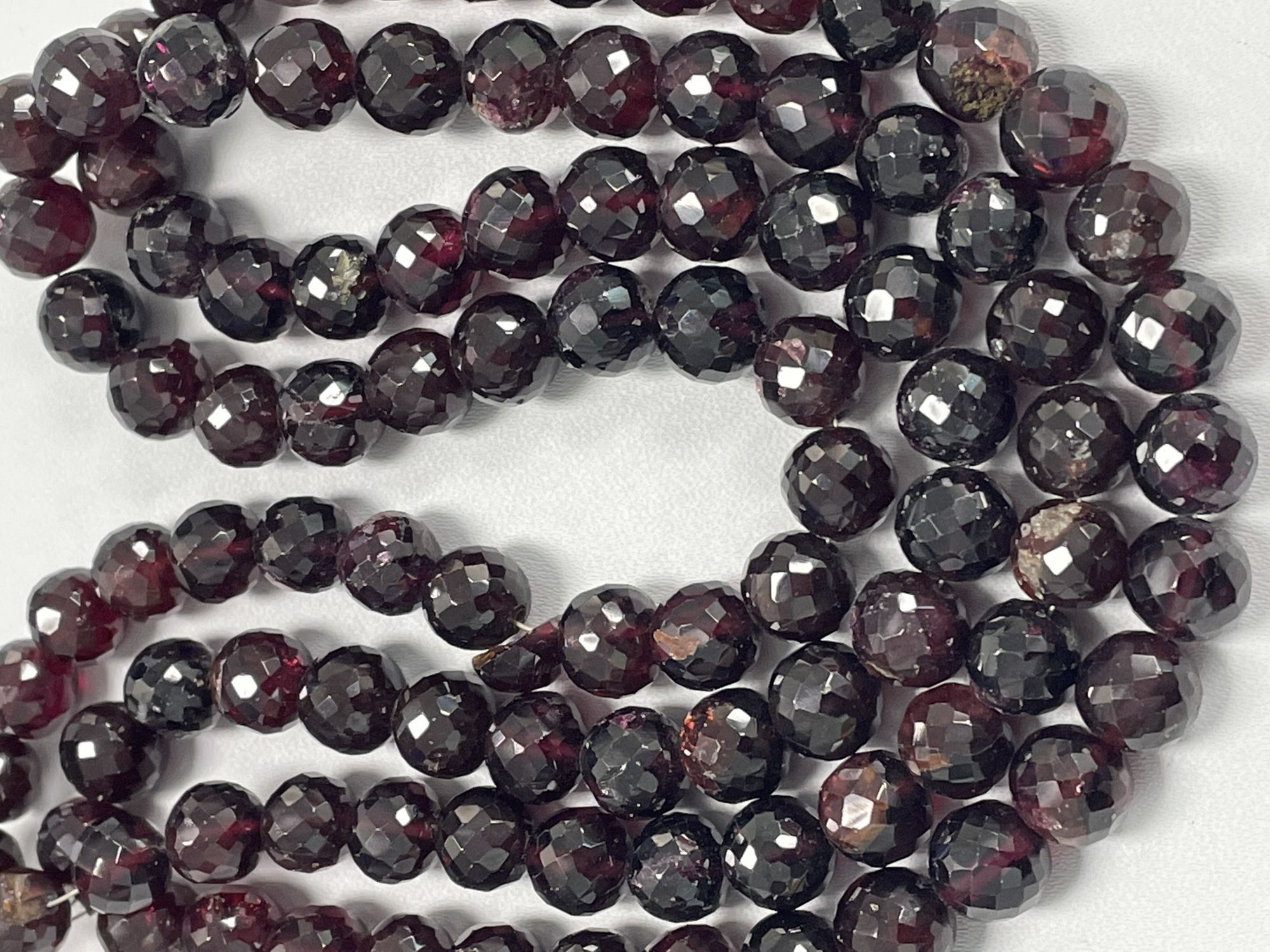 Red Garnet Round Faceted