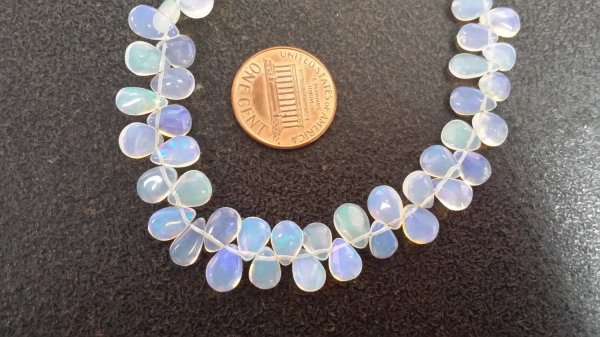 Ethiopian Opal Pears Smooth
