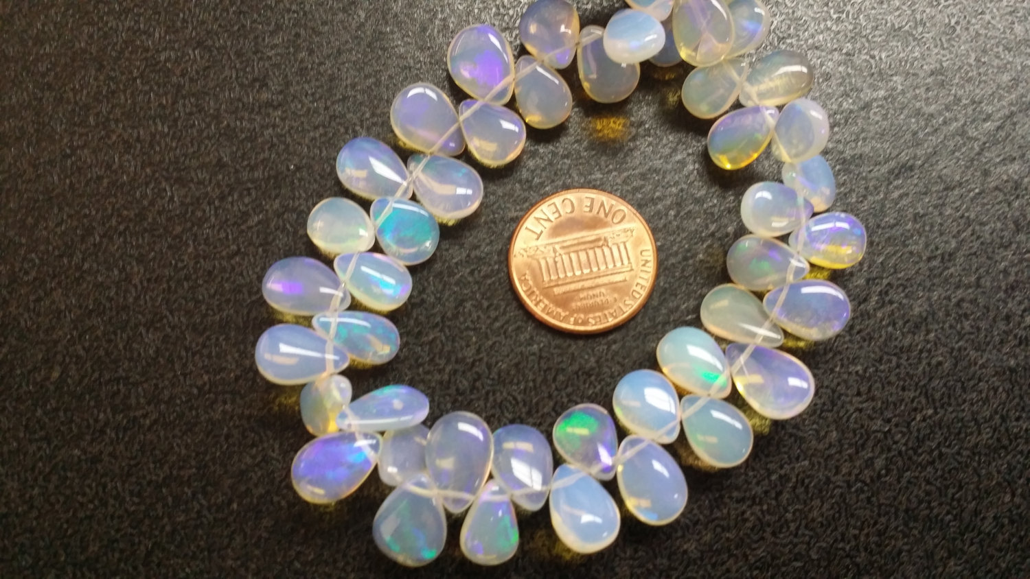 Ethiopian Opal Pears Smooth
