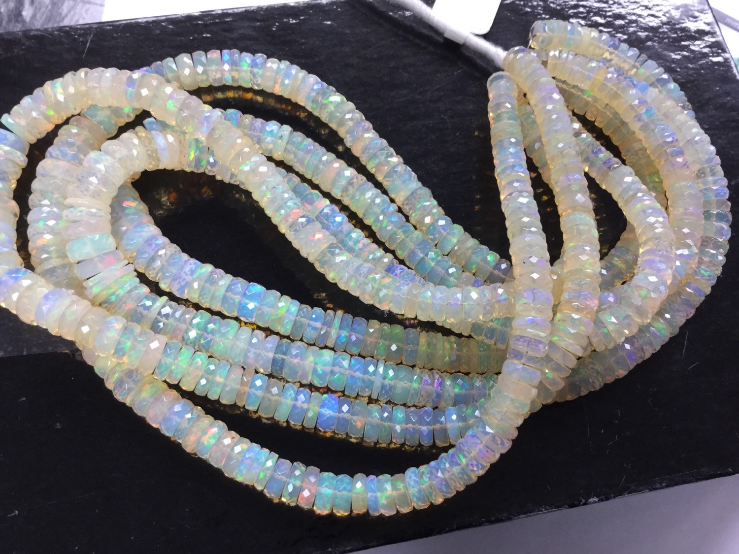 Ethiopian Opal Tires Smooth