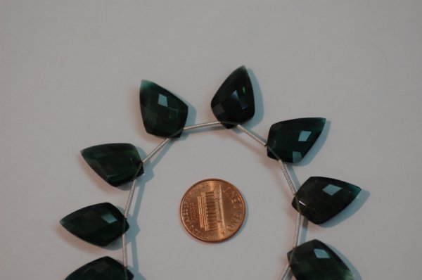 Forest Hydro Green leaf Checker Board Cut Quartz
