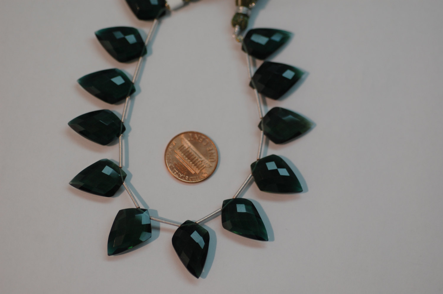 Forest Hydro Green leaf Checker Board Cut Quartz