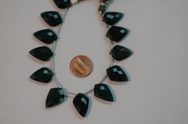 Forest Hydro Green leaf Checker Board Cut Quartz
