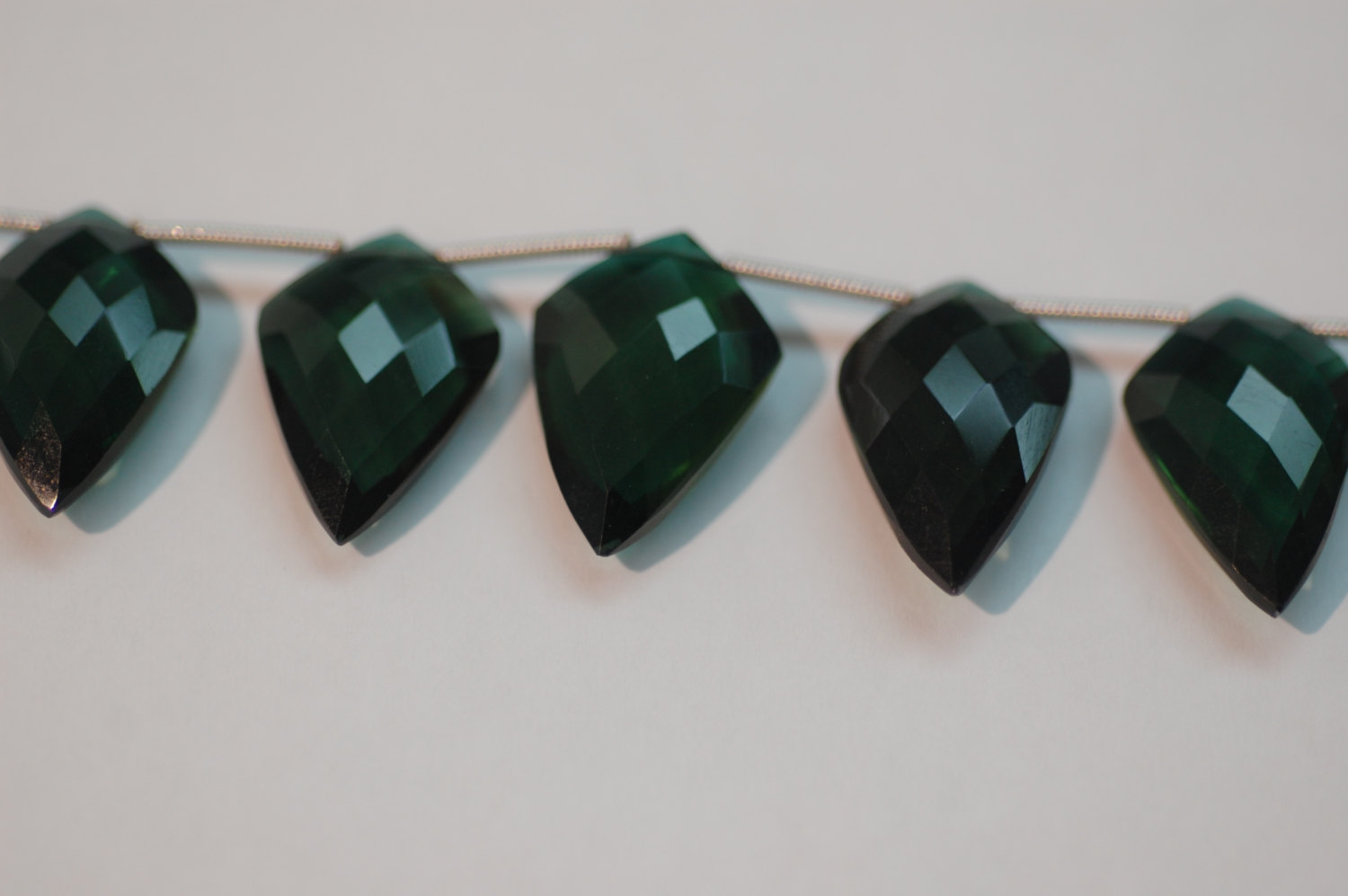 Forest Hydro Green leaf Checker Board Cut Quartz