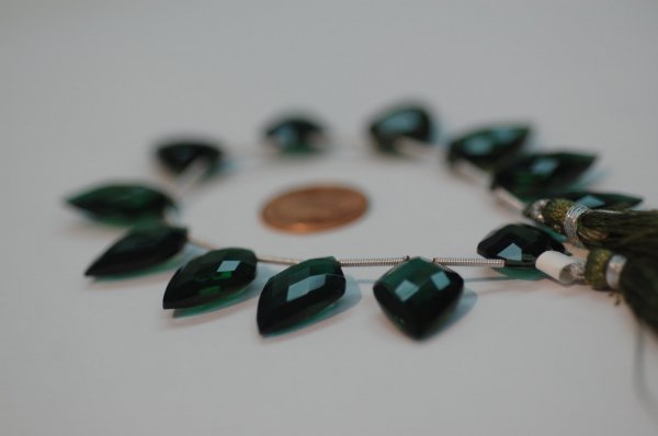 Forest Hydro Green leaf Checker Board Cut Quartz