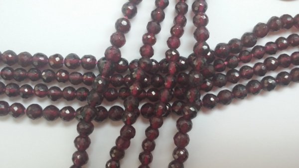 Garnet Red Rounds Faceted