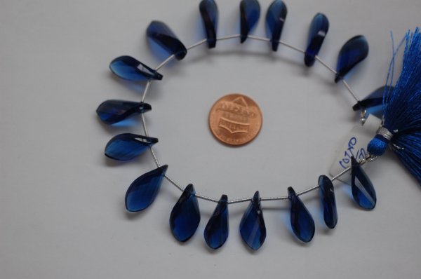 Hydro Dark Blue Twisted Leaf Faceted