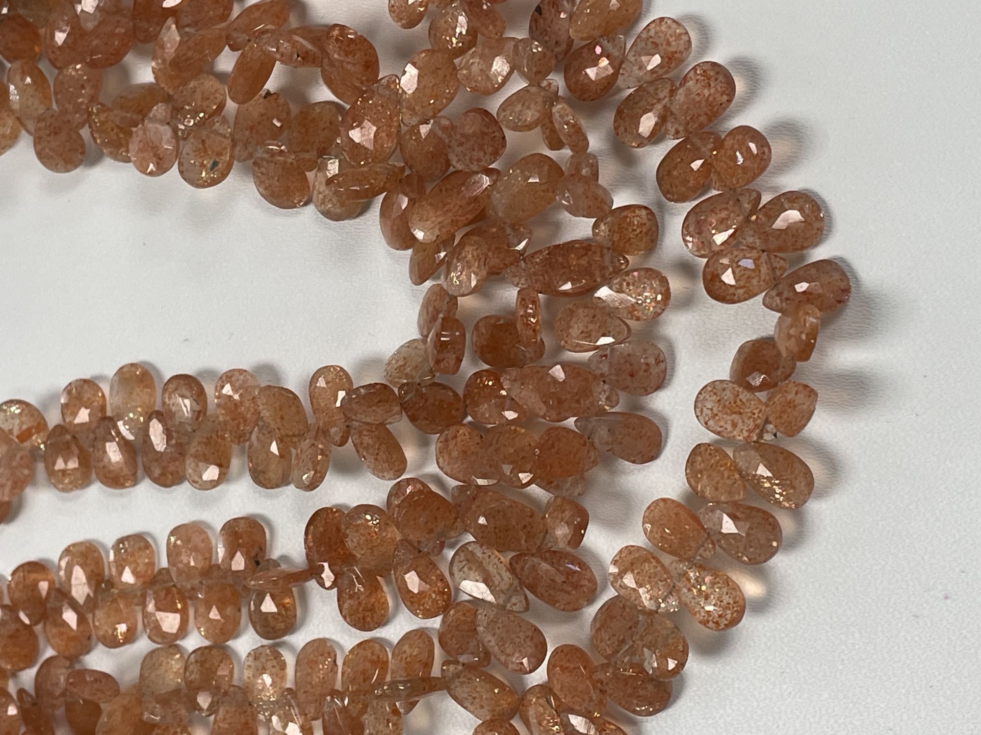 Suntone Pear Faceted