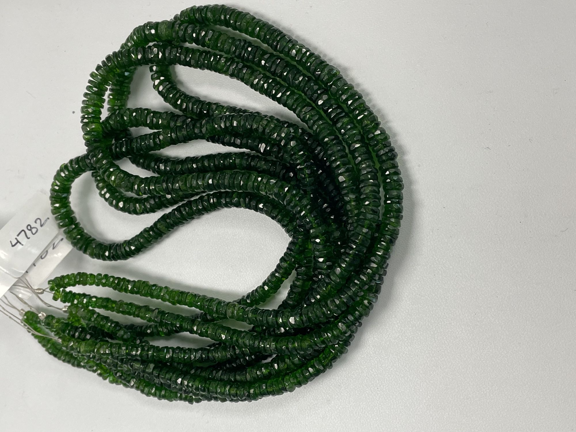 Chrome Diopside Tire Faceted