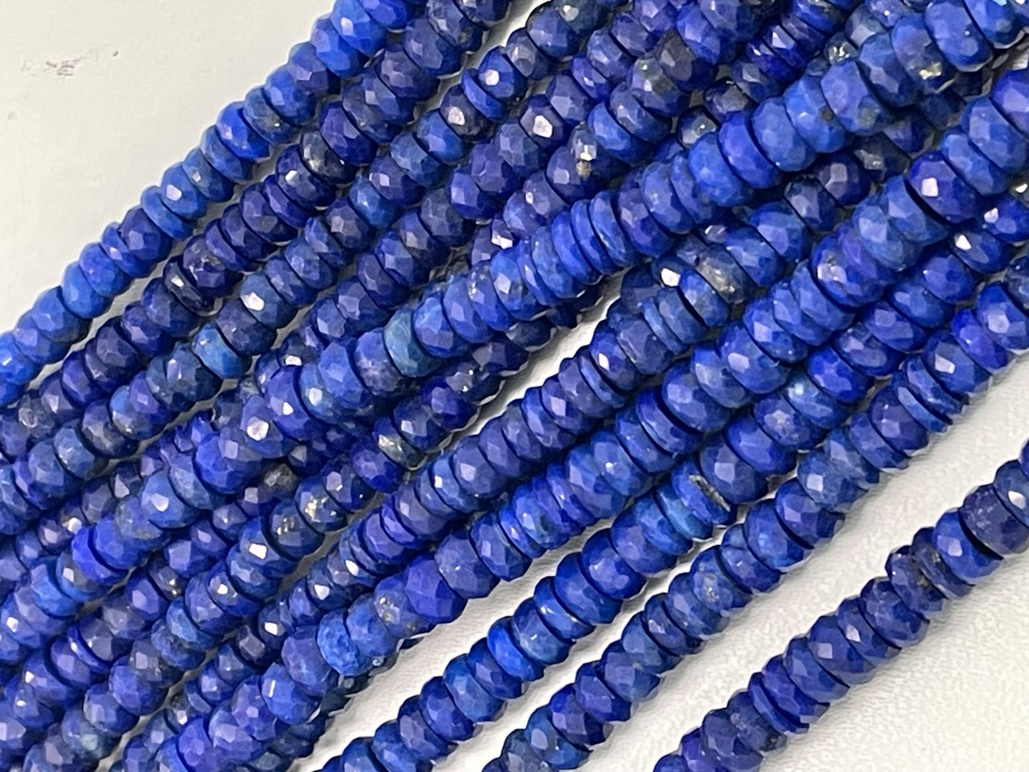 Lapis Tire Faceted