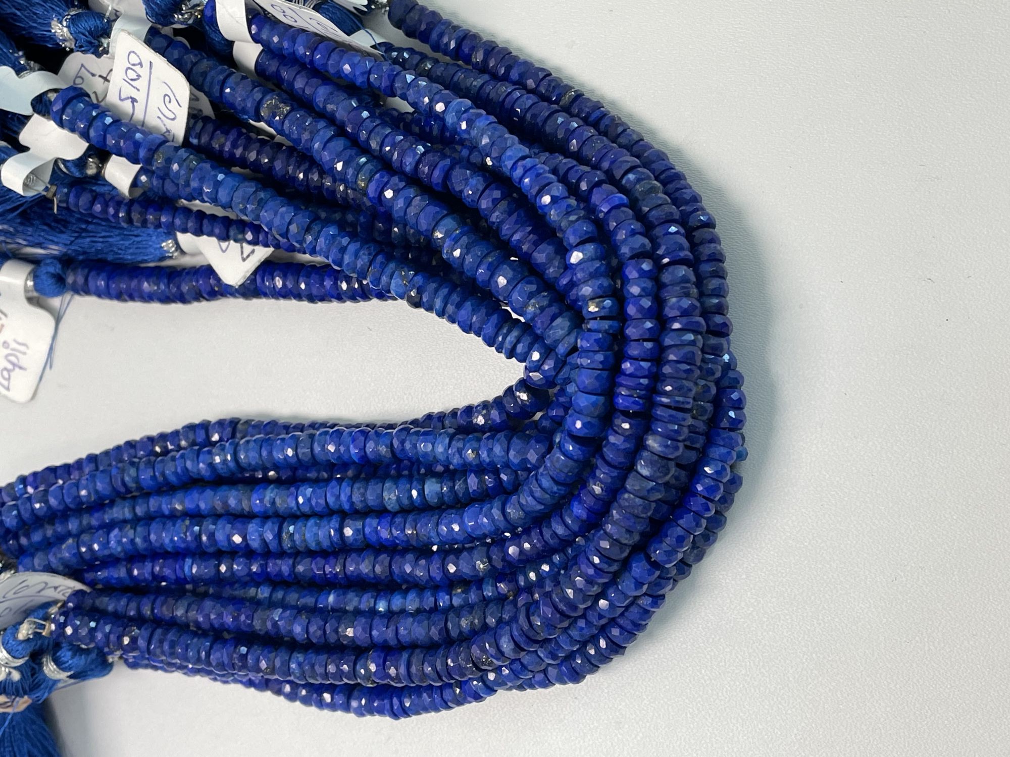 Lapis Tire Faceted