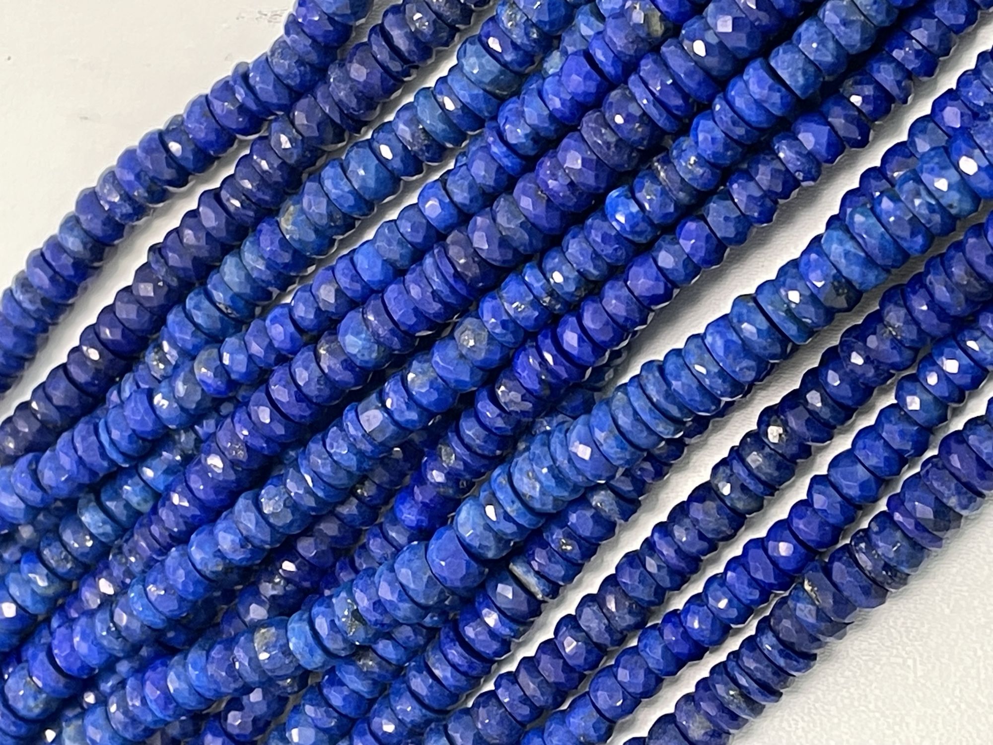 Lapis Tire Faceted