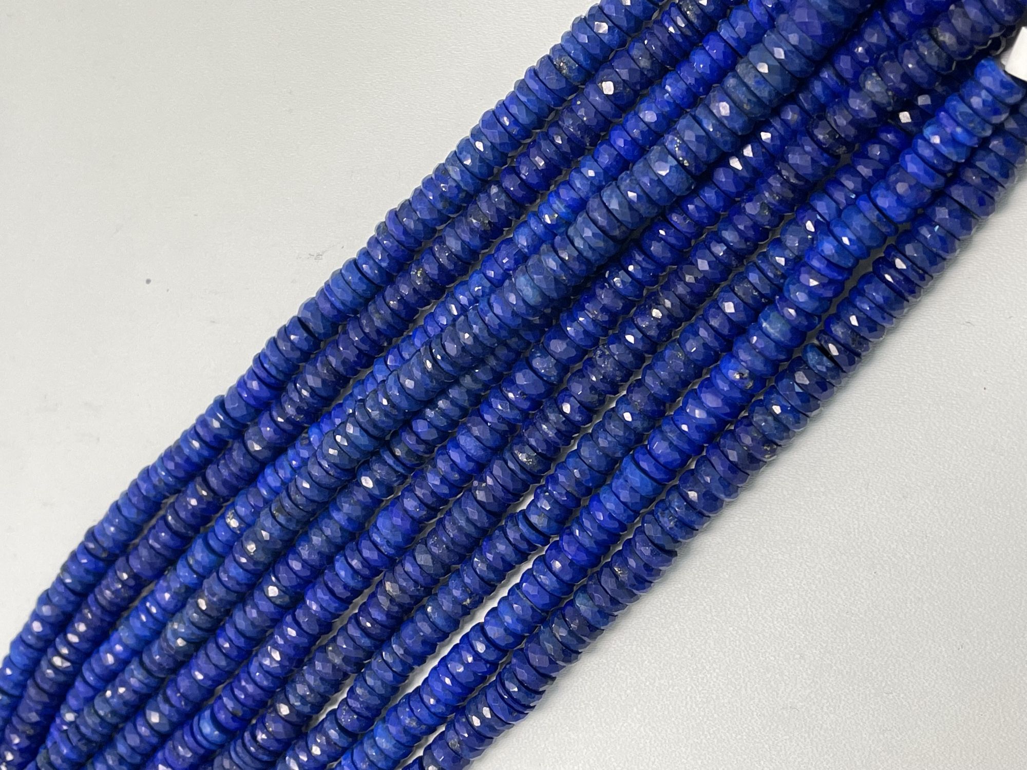 Lapis Tire Faceted