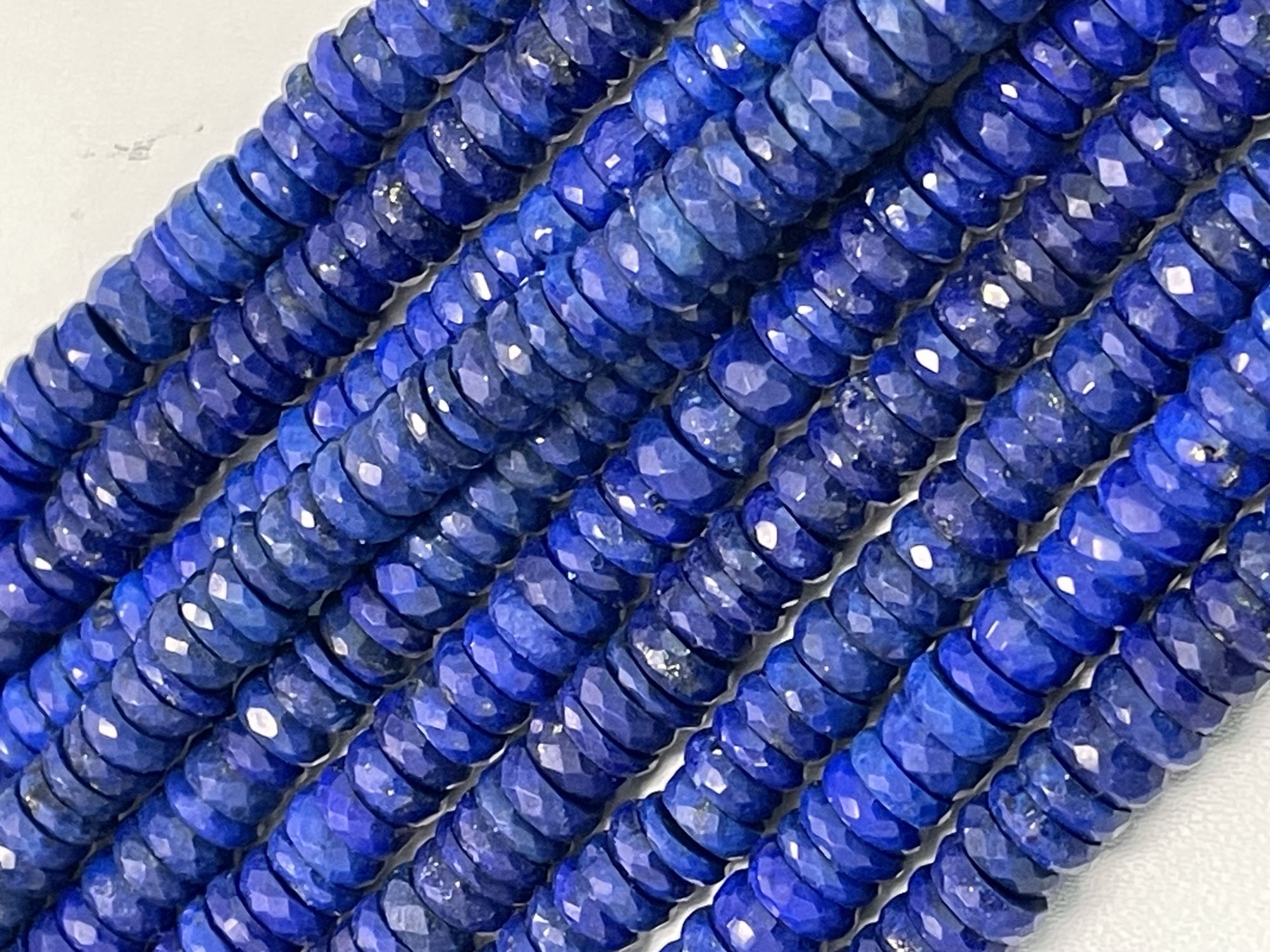 Lapis Tire Faceted