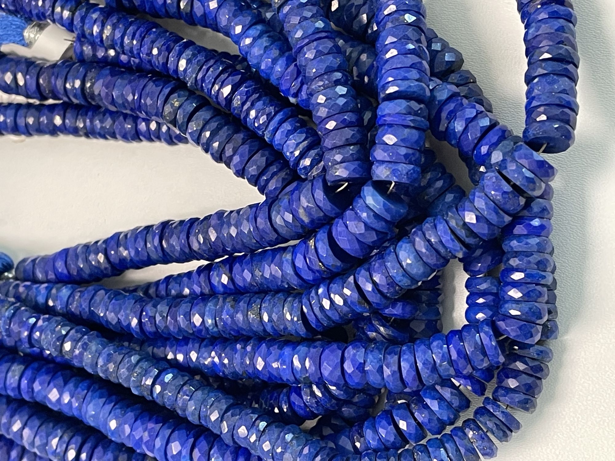Lapis Tire Faceted
