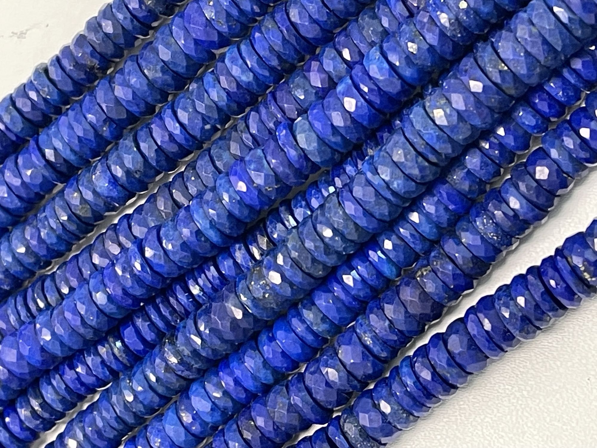 Lapis Tire Faceted