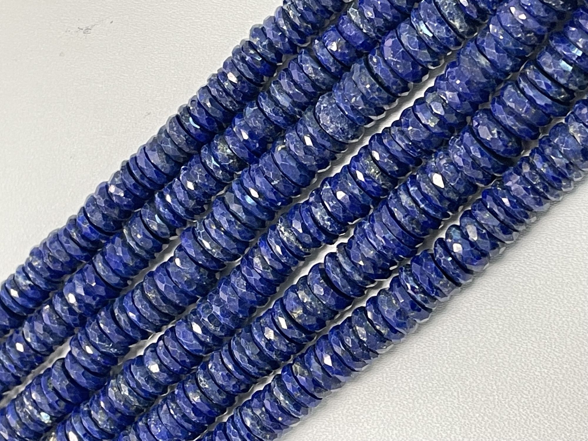 Lapis Tire Faceted