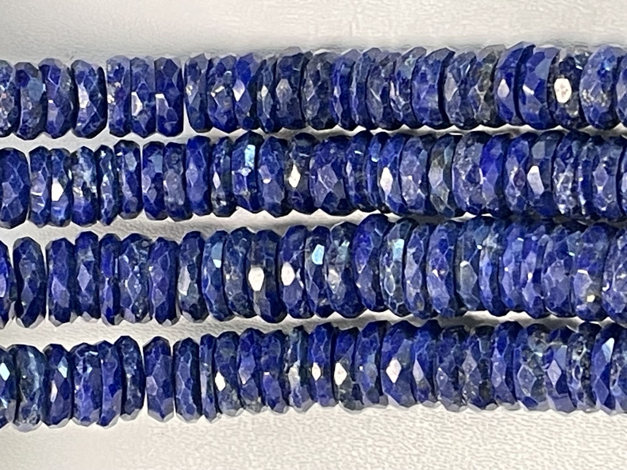 Lapis Tire Faceted