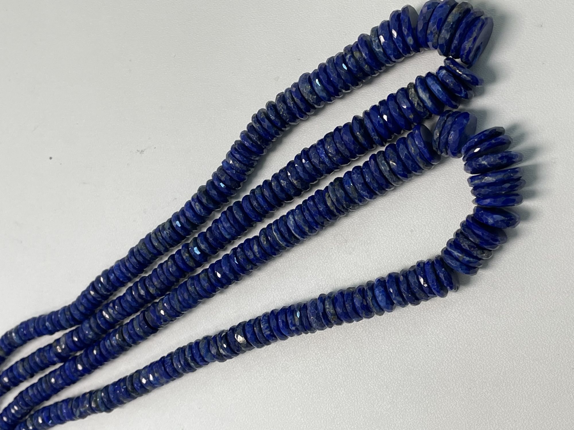 Lapis Tire Faceted