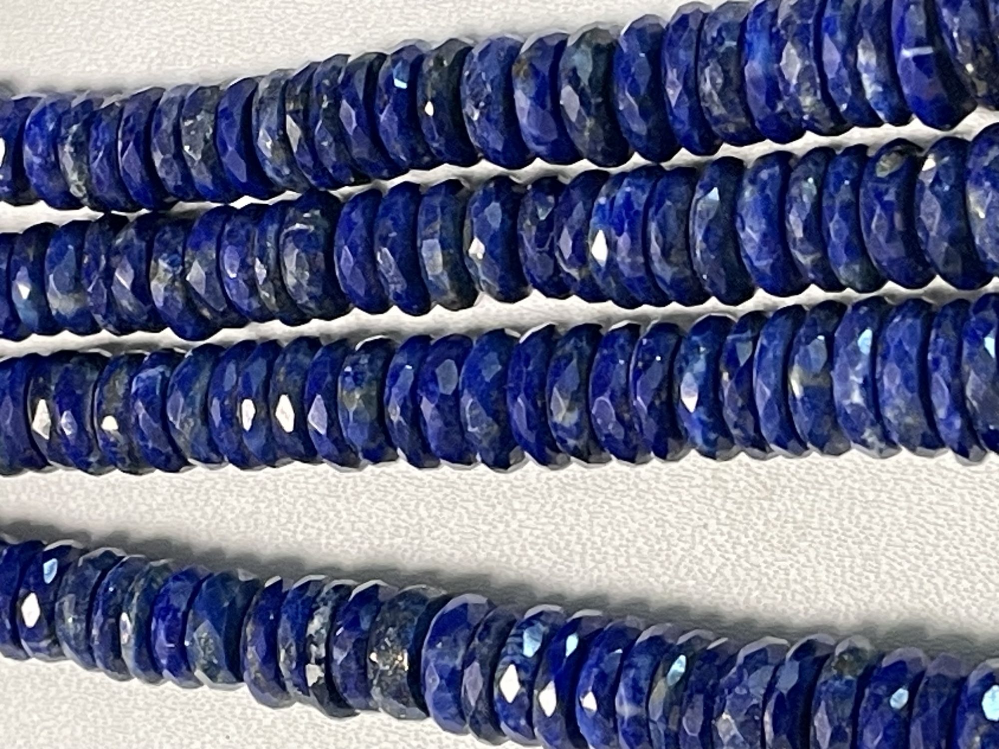 Lapis Tire Faceted