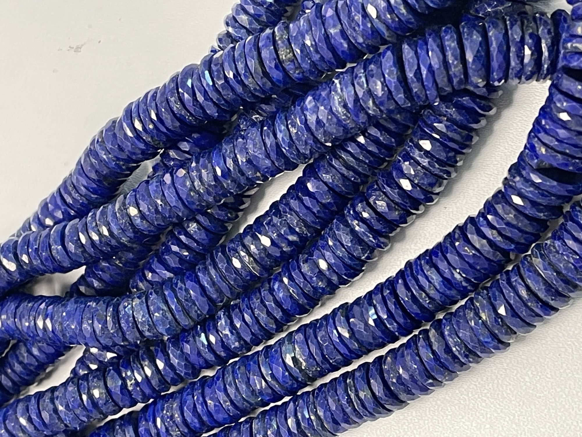 Lapis Tire Faceted