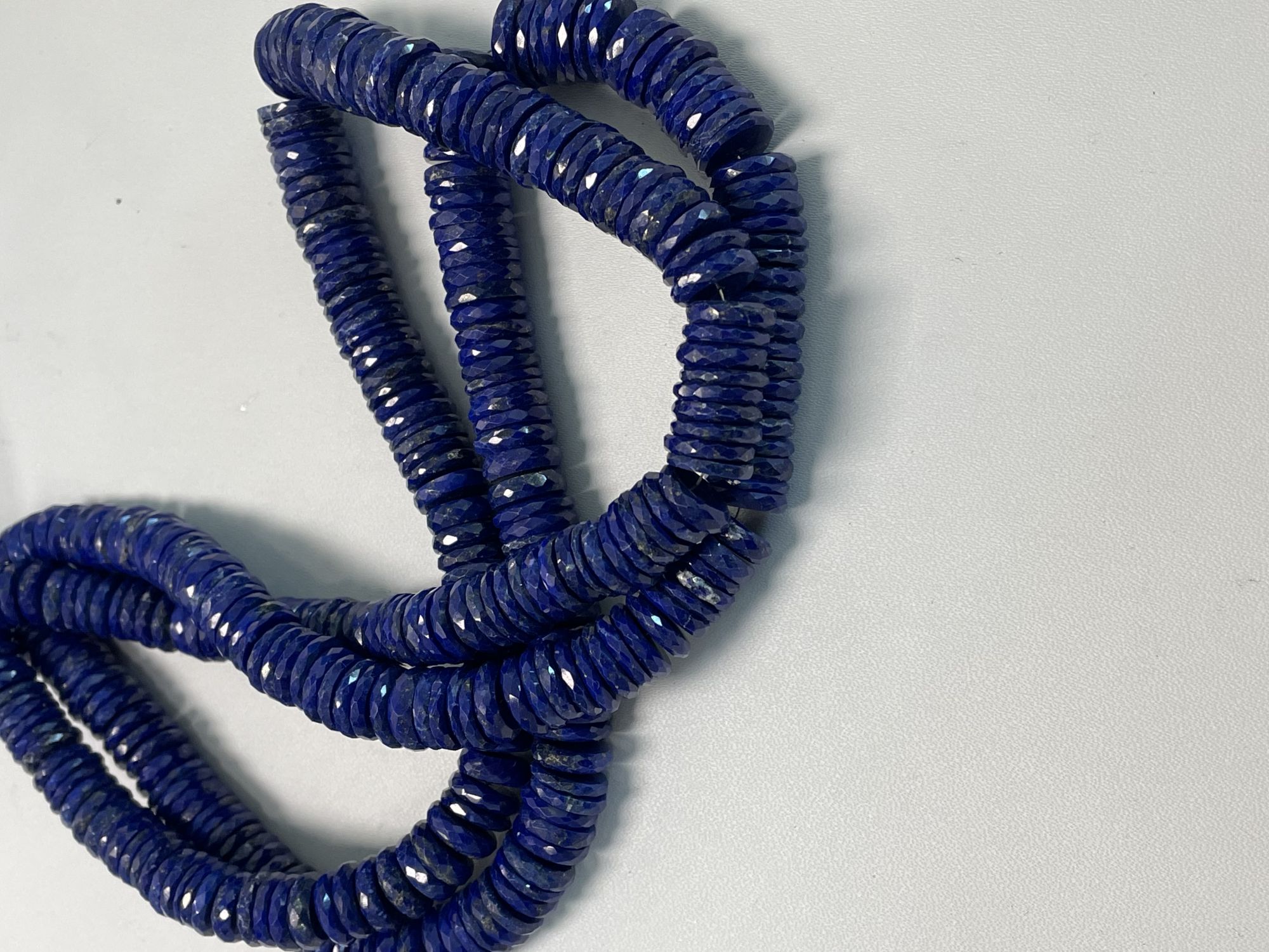 Lapis Tire Faceted