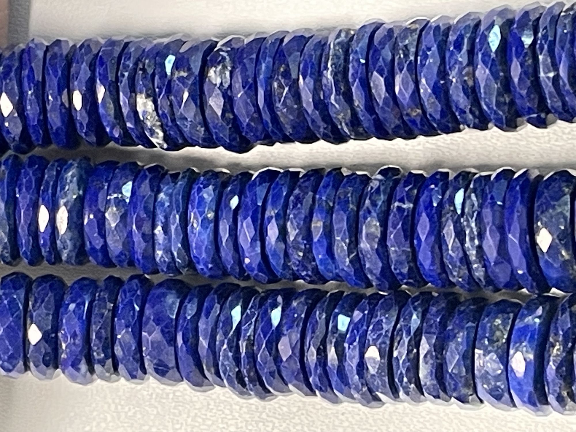 Lapis Tire Faceted
