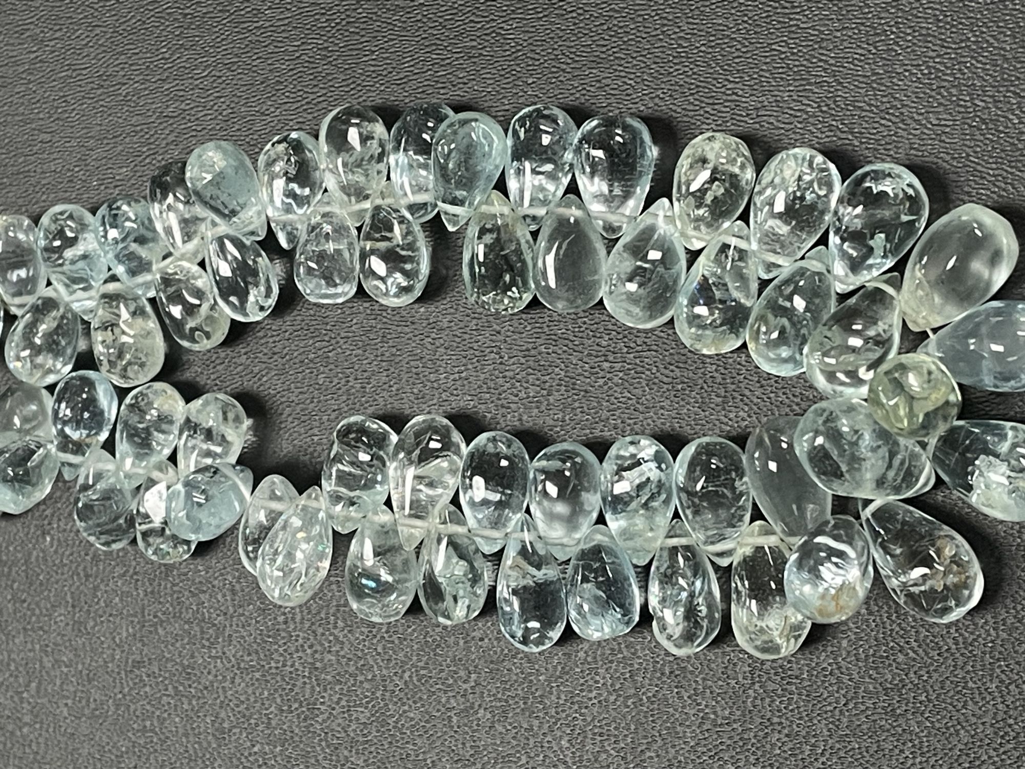 Aquamarine Drop Smooth