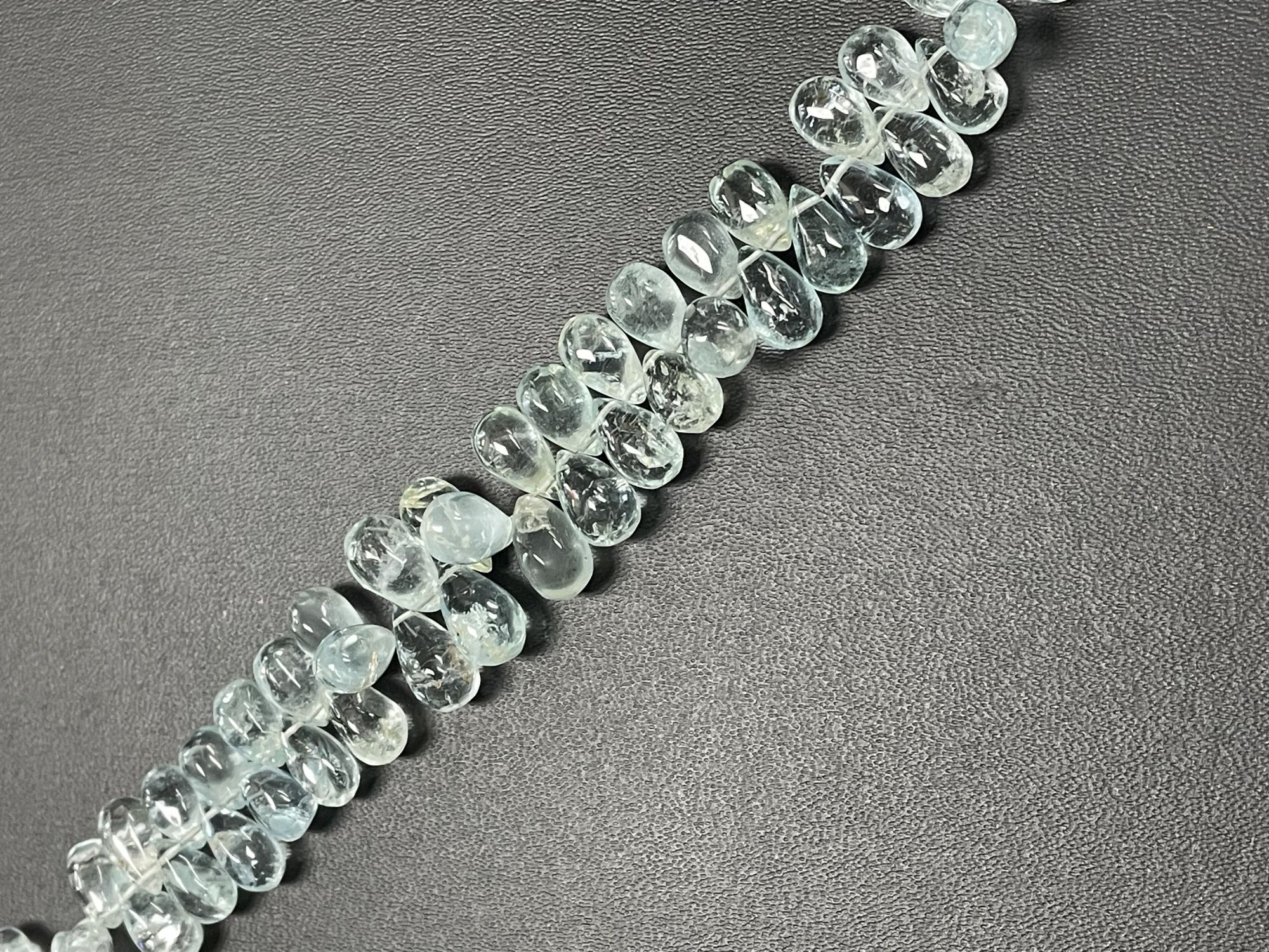 Aquamarine Drop Smooth