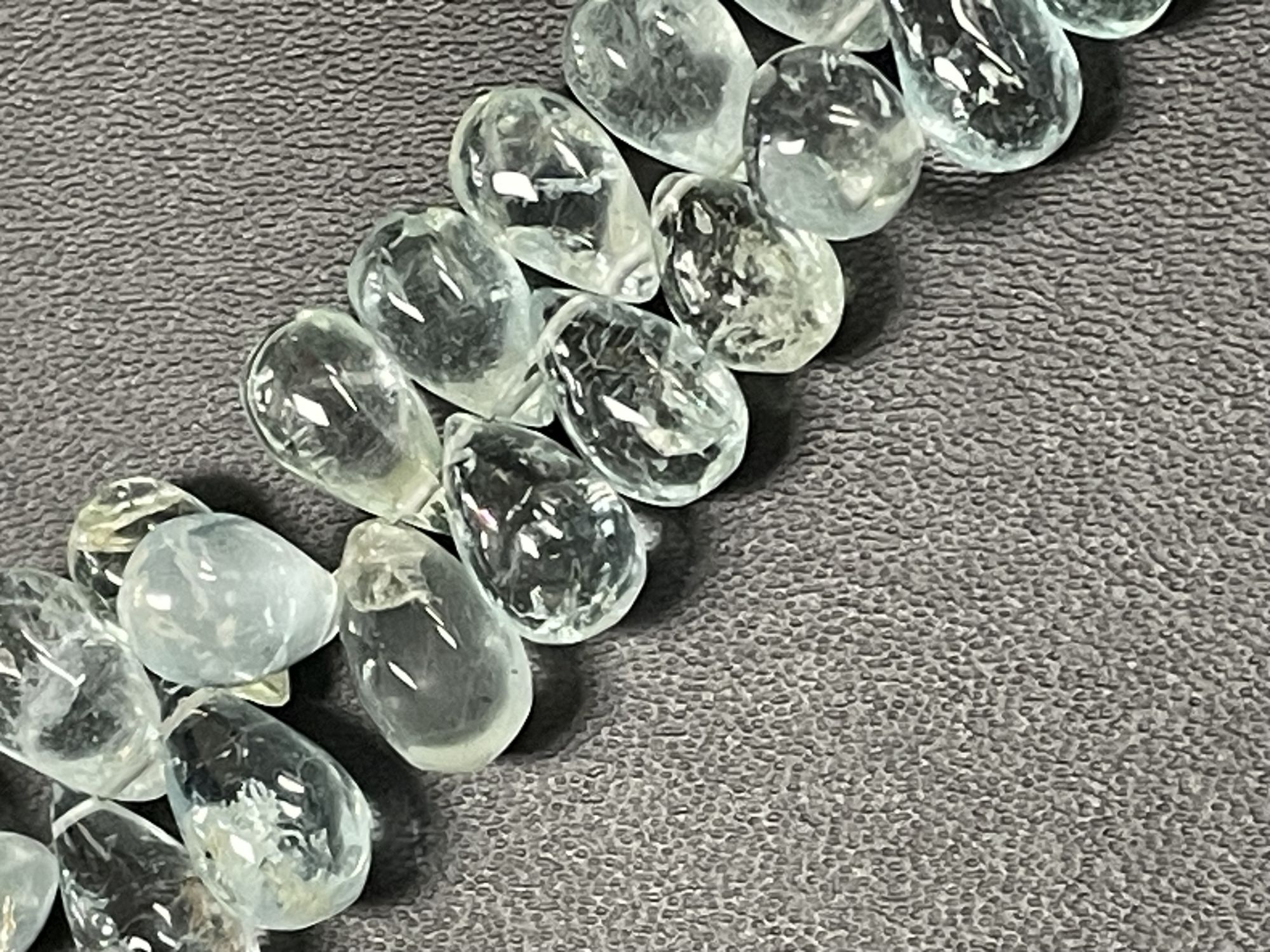 Aquamarine Drop Smooth