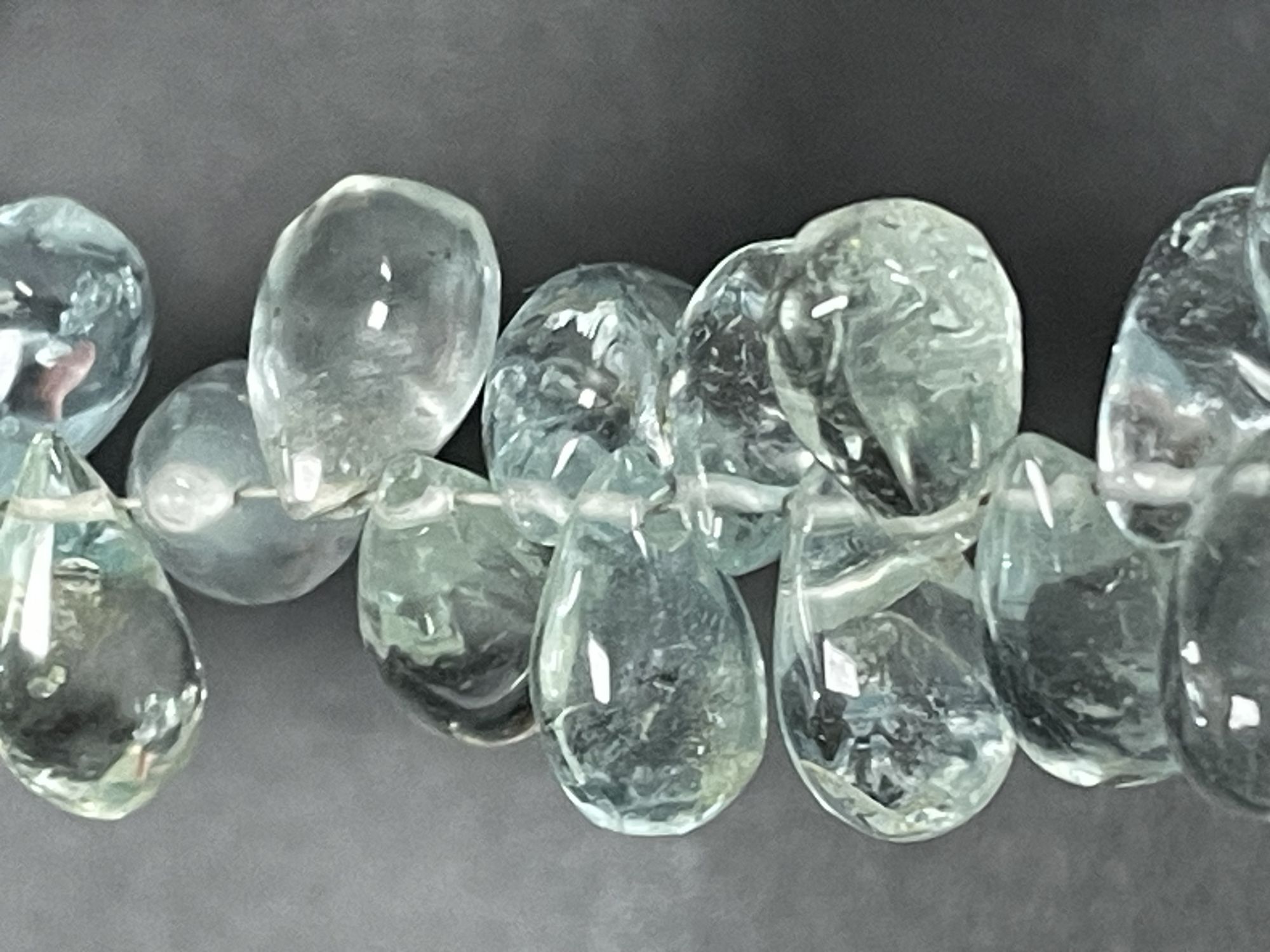 Aquamarine Drop Smooth