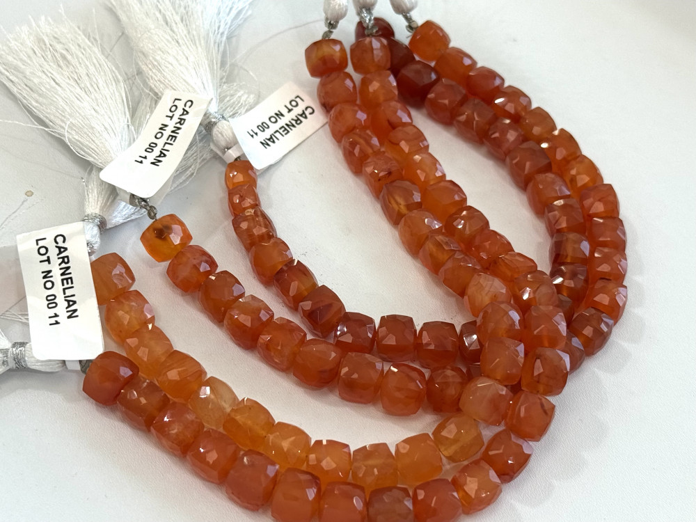 Image of Carnelian cubes Faceted