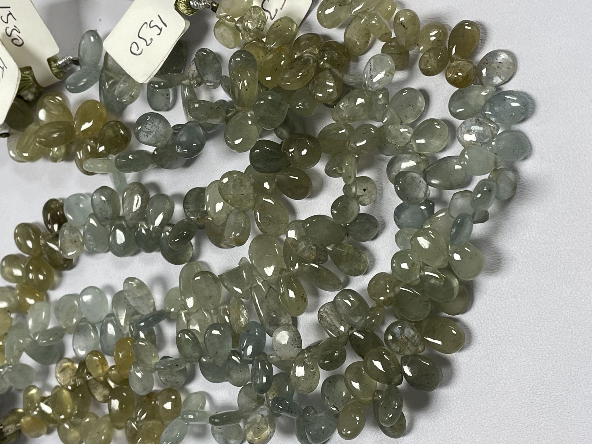 Moss Aquamarine Pear Smooth
