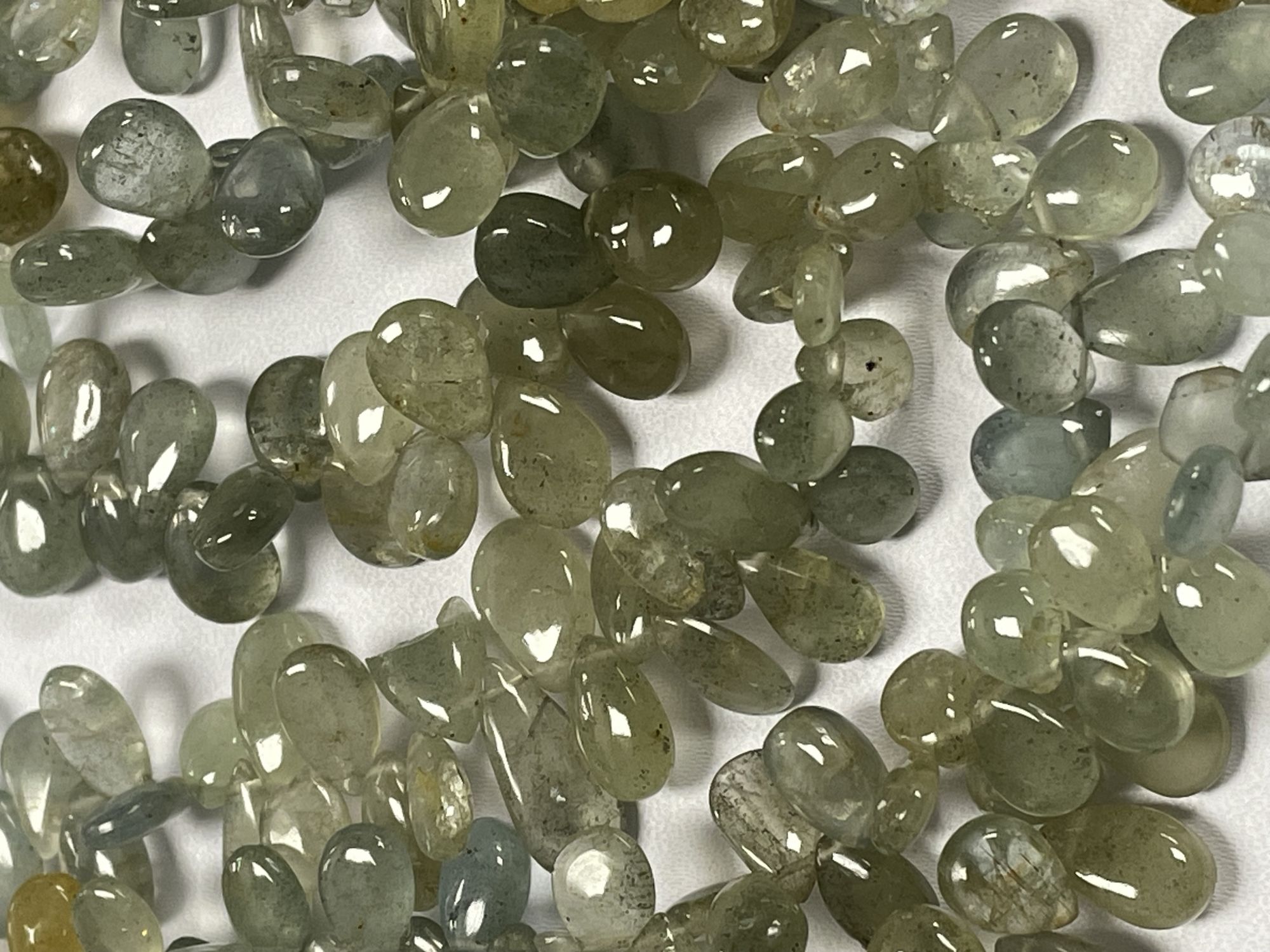 Moss Aquamarine Pear Smooth