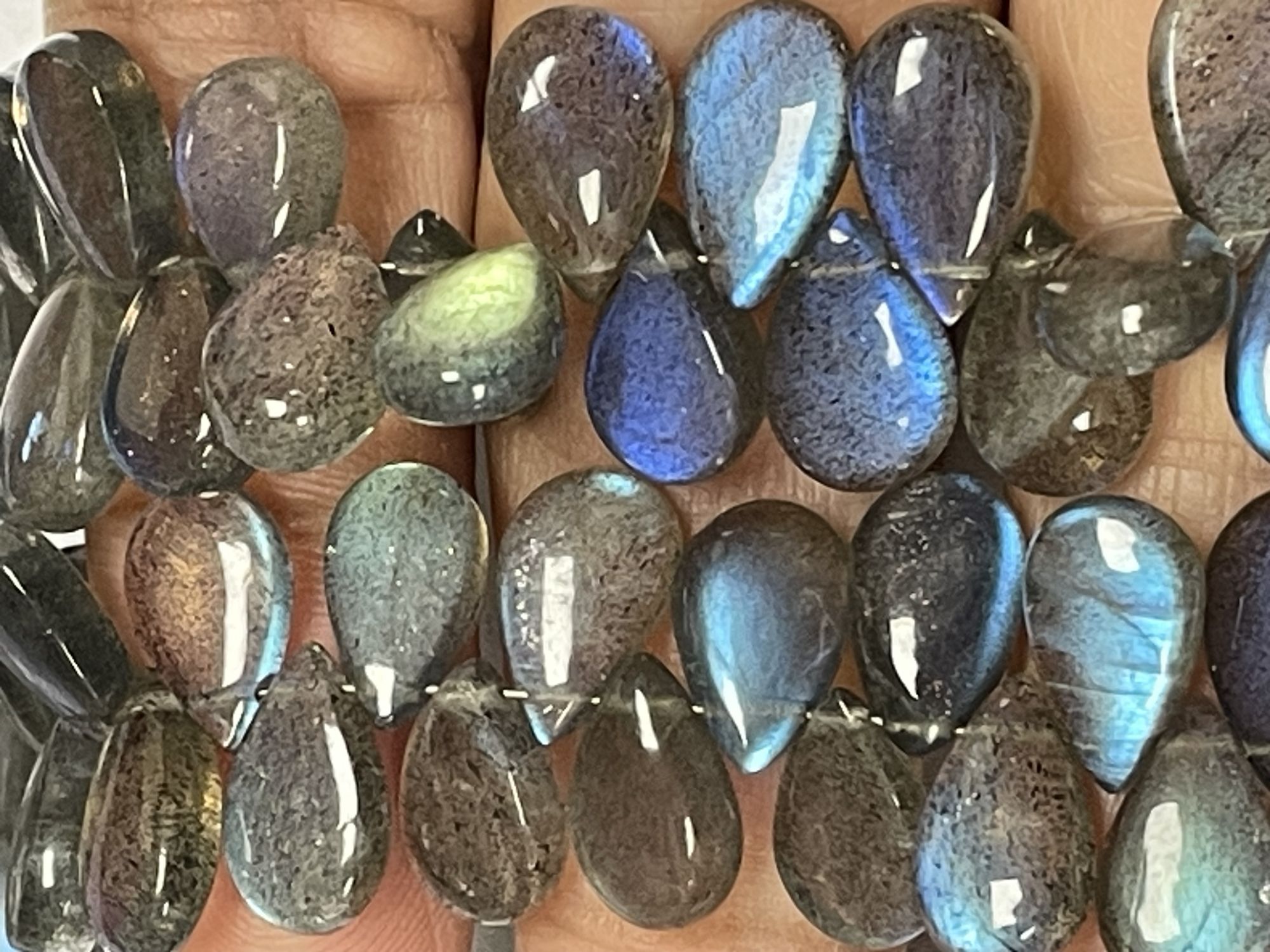 Labradorite Pear Smooth