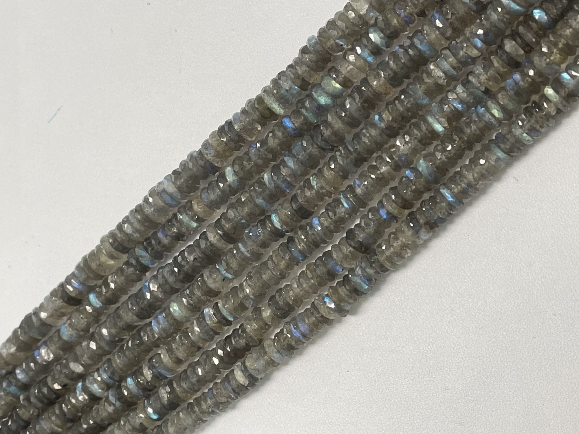 Labradorite Tire Faceted