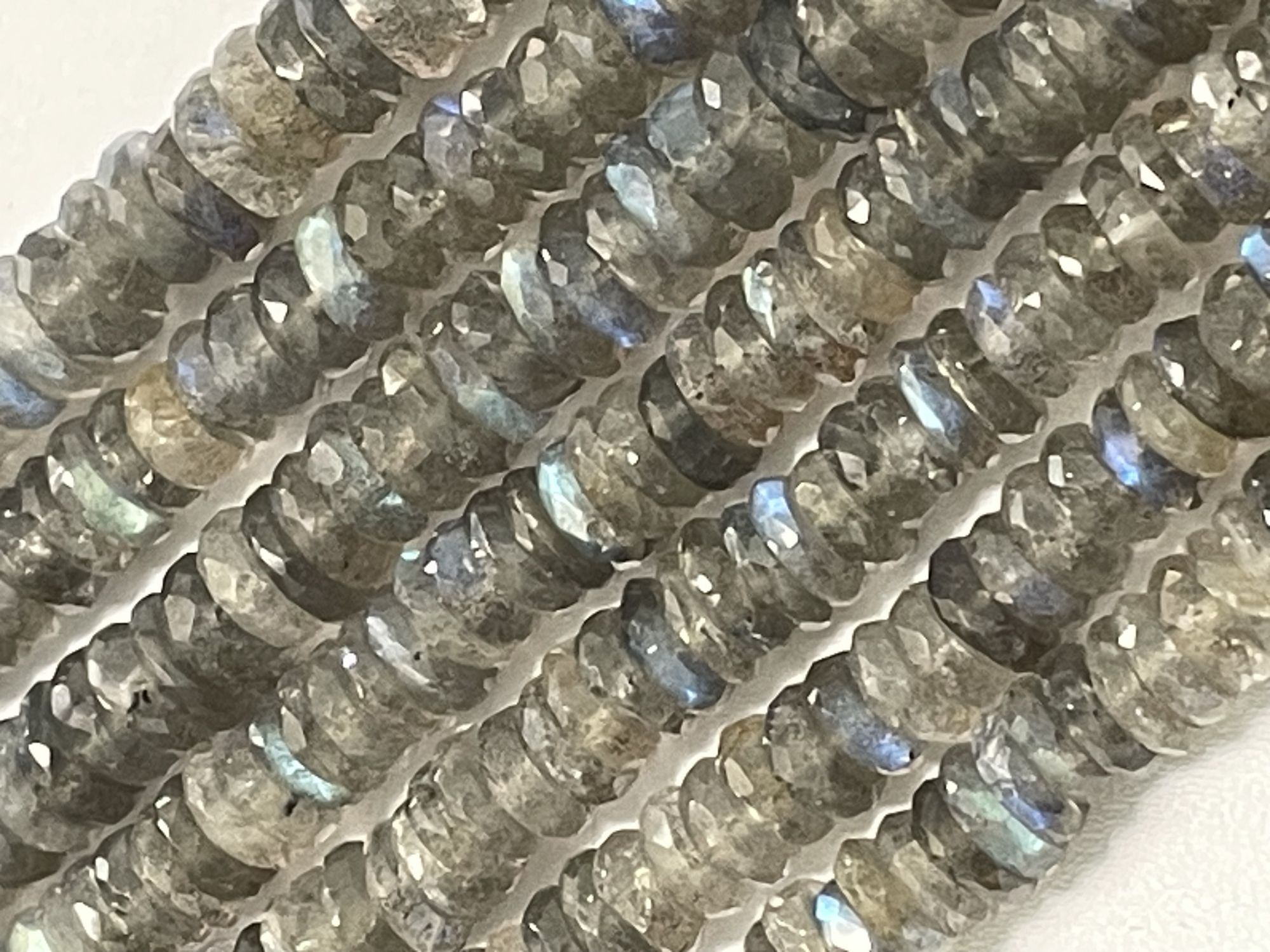 Labradorite Tire Faceted