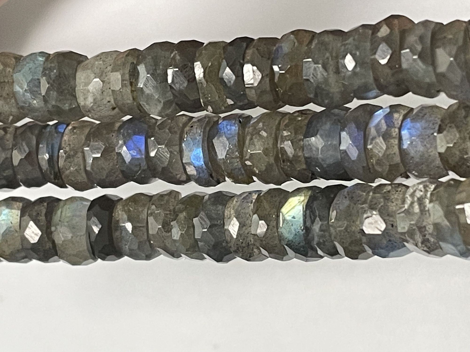 Labradorite Tire Faceted