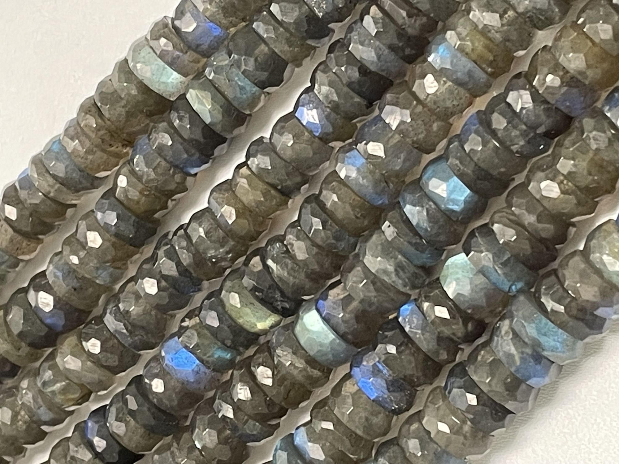 Labradorite Tire Faceted