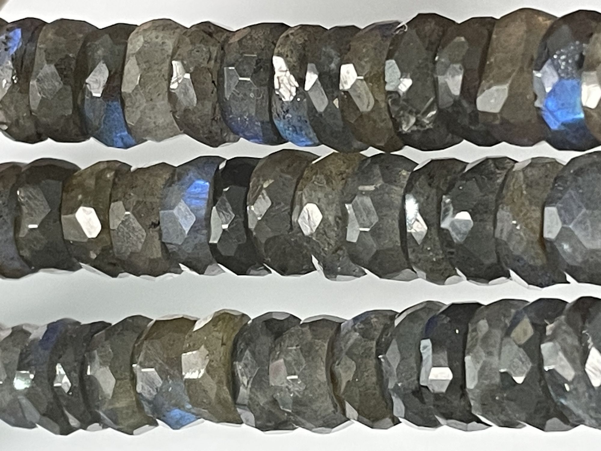 Labradorite Tire Faceted