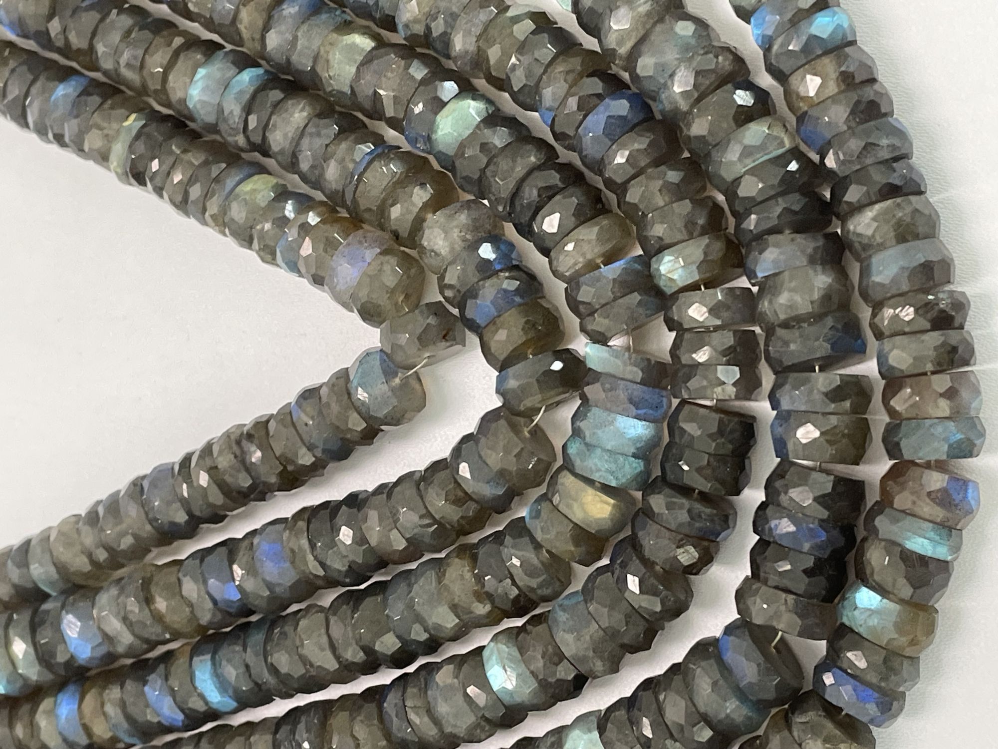 Labradorite Tire Faceted