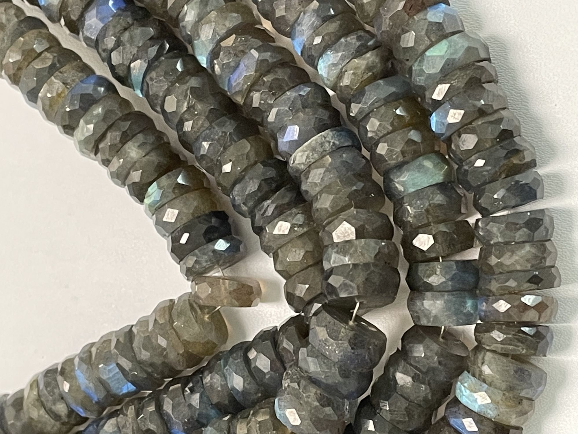 Labradorite Tire Faceted