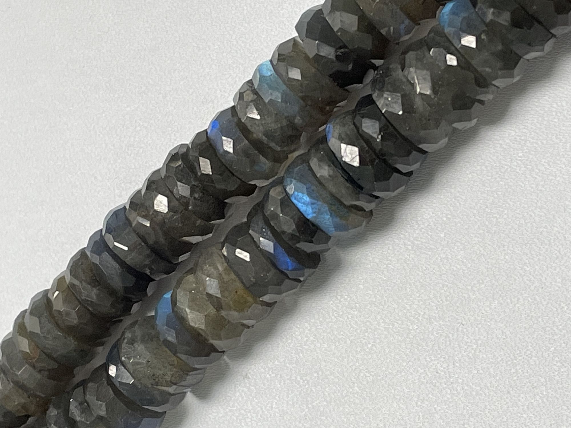 Labradorite Tire Faceted