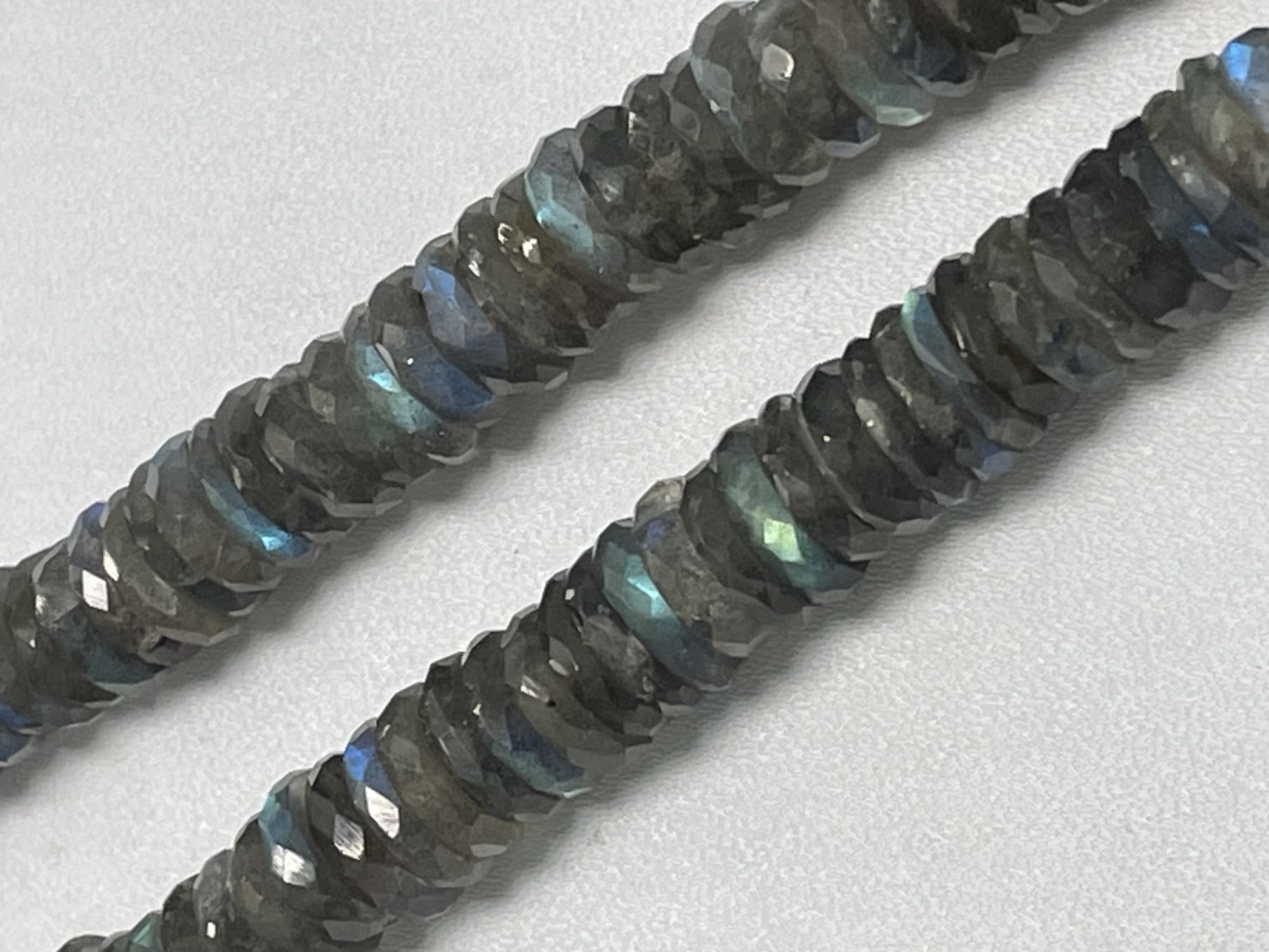 Labradorite Tire Faceted