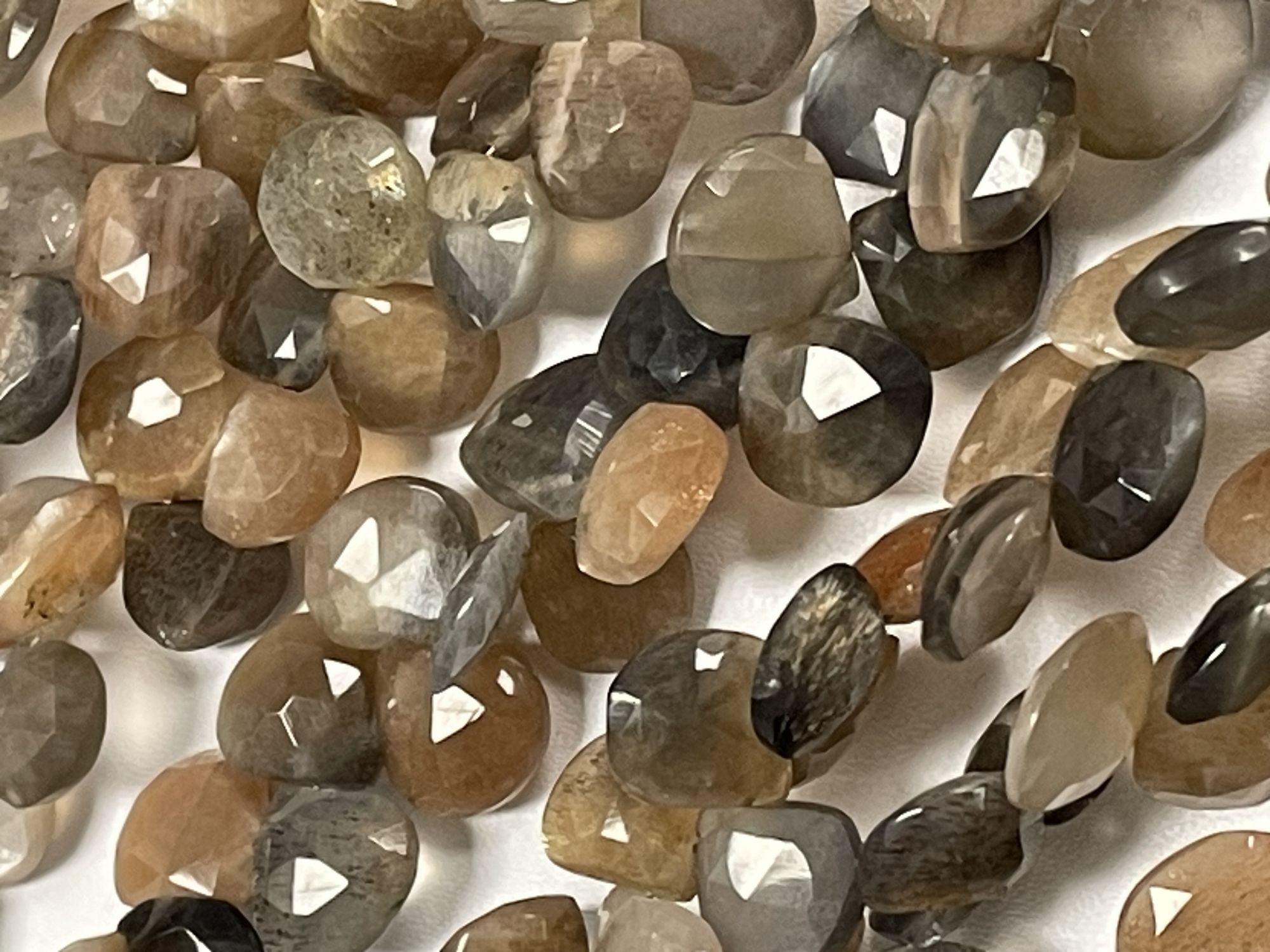 Multi Goldshine Moonstone Heart Faceted