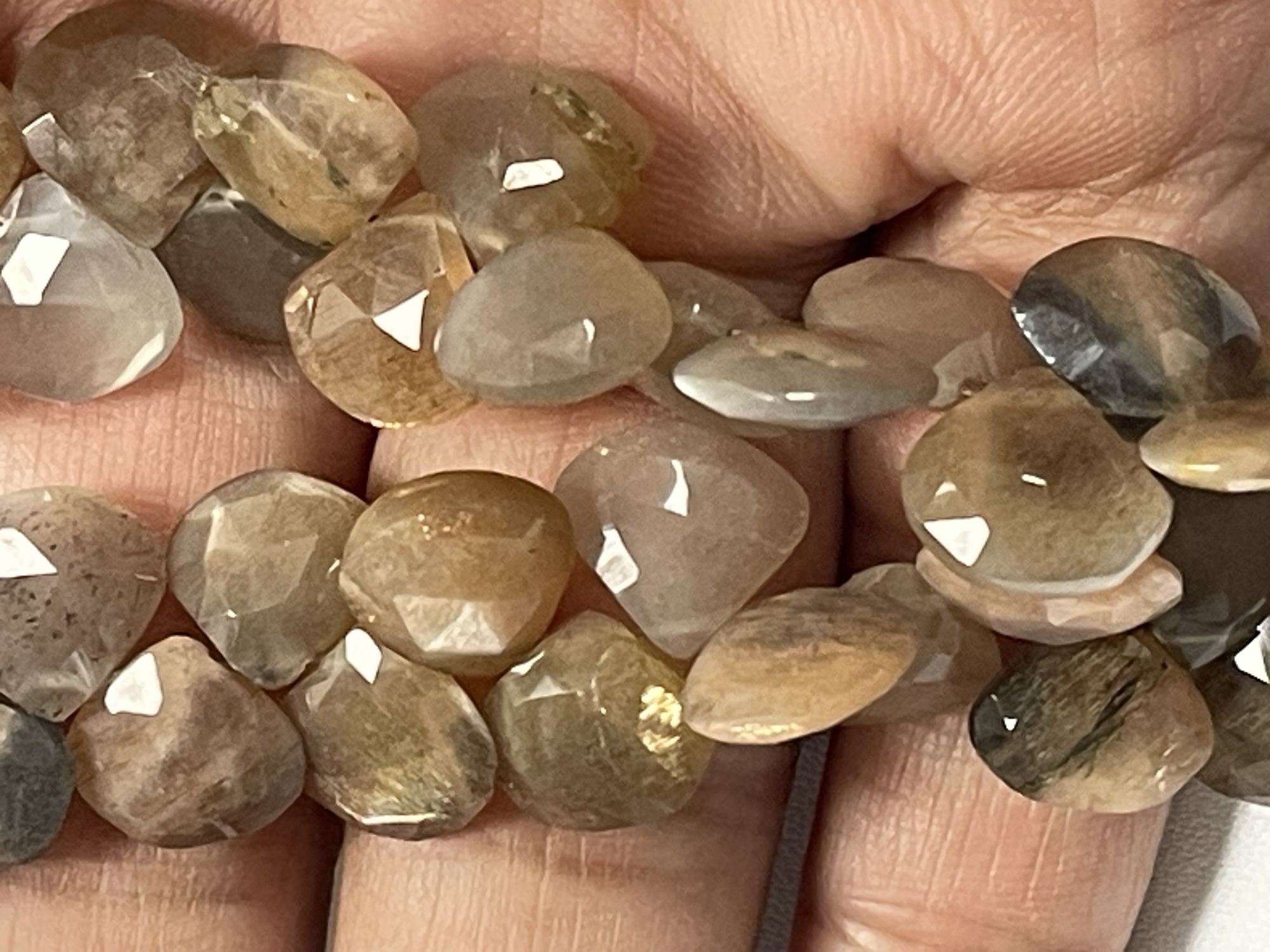 Multi Goldshine Moonstone Heart Faceted