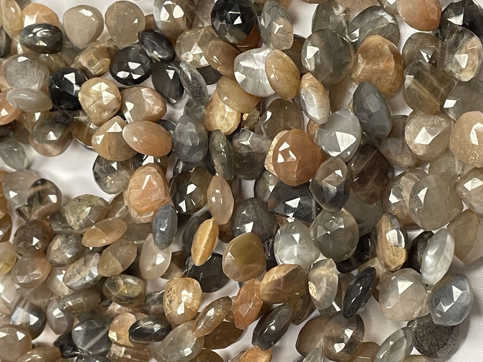 Multi Goldshine Moonstone Heart Faceted