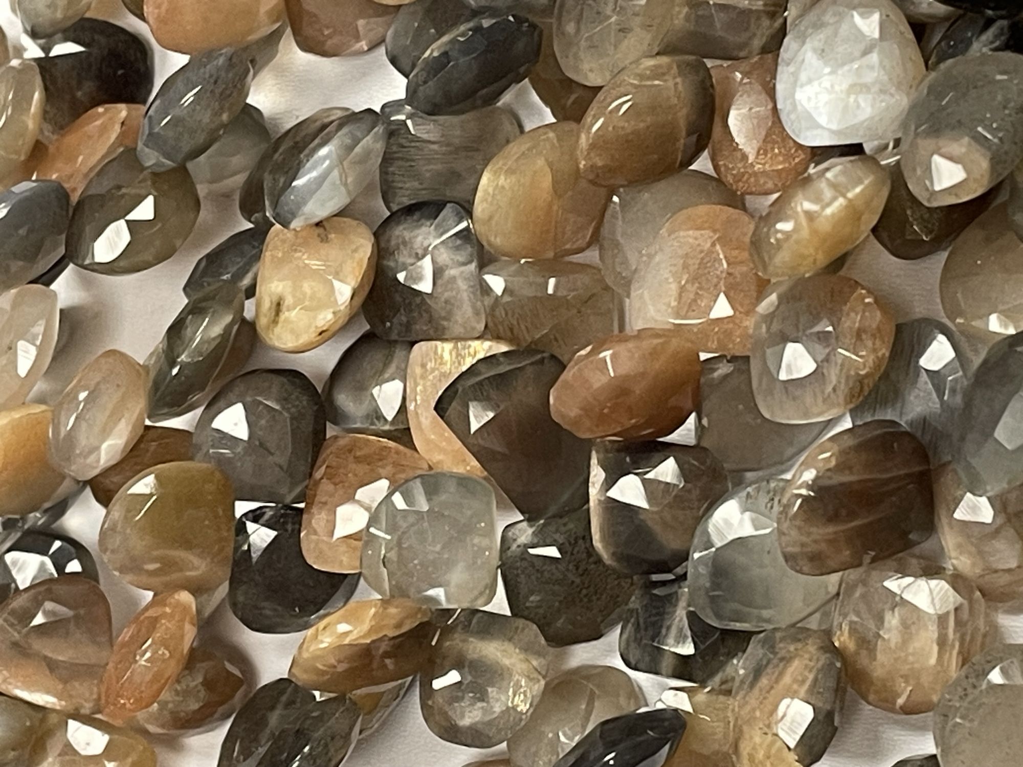 Multi Goldshine Moonstone Heart Faceted