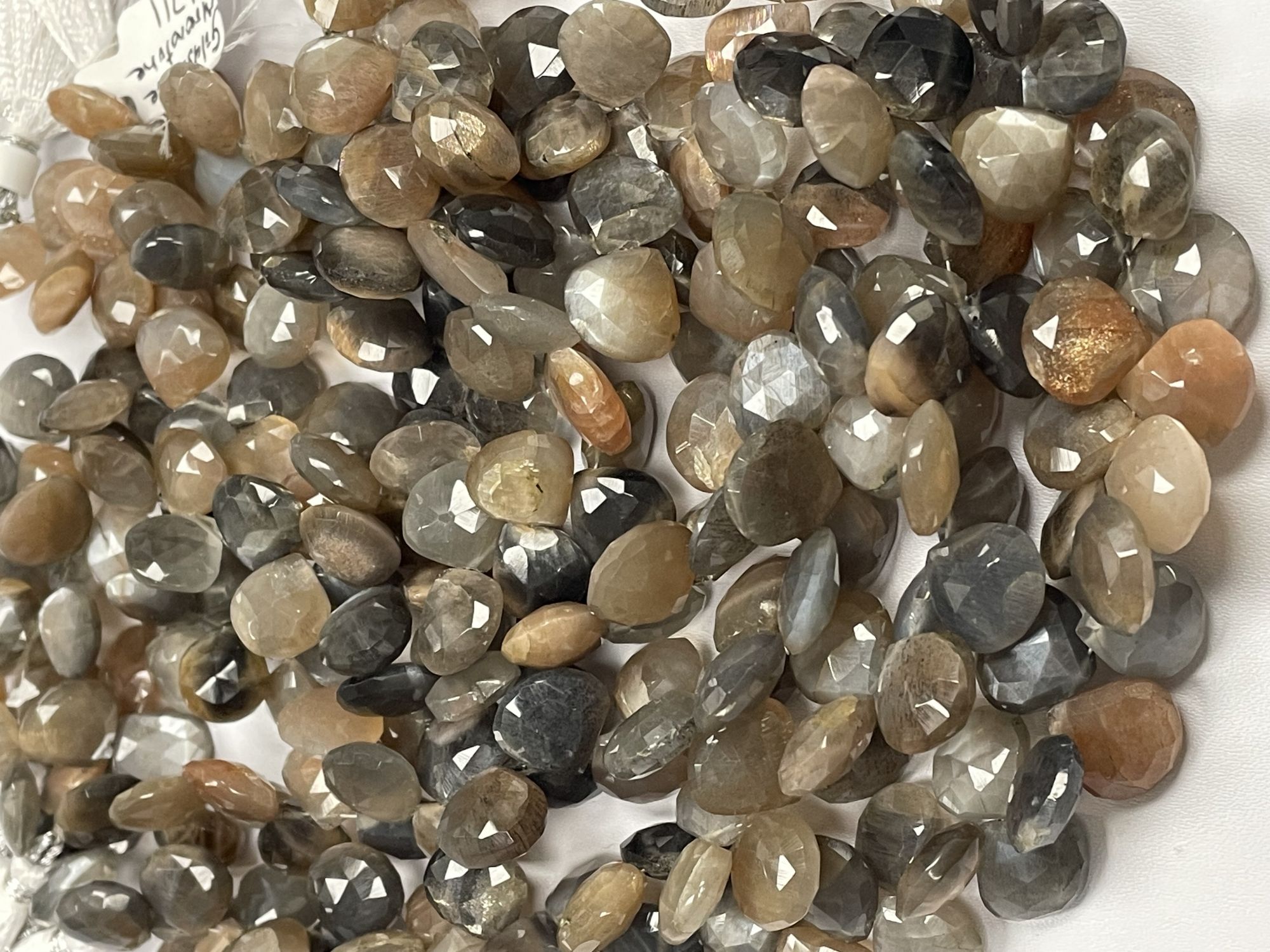 Multi Goldshime Moonstone Heart Faceted