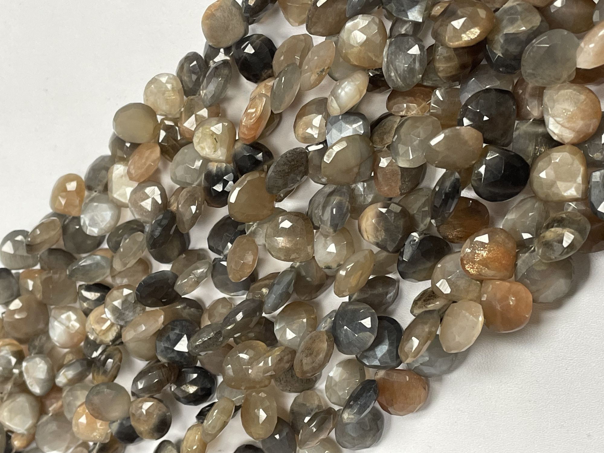 Multi Goldshime Moonstone Heart Faceted